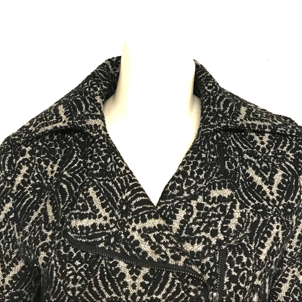 Jessica Simpson Jacket - Picture 6 of 7